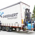 Trailer met meeneemheftruck